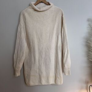 Aritzia Wilfred Turtleneck Merino Wool Sweater Dress Montpellier